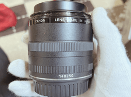 Canon：レンズ／Nikon：交換レンズ付きボディなど8点