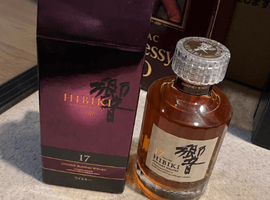 ウイスキー：Suntory（響 17年）／ブランデー：Hennessy（XO 金キャップ グリーンボトル）など6点