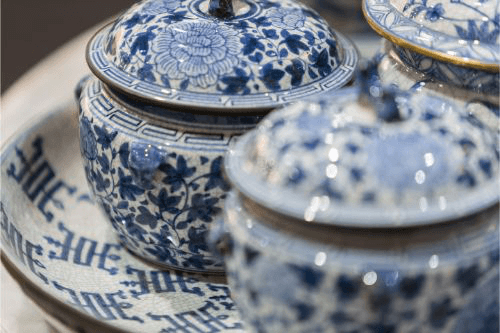 中古市場で需要が上がりやすい陶磁器の4つの特徴