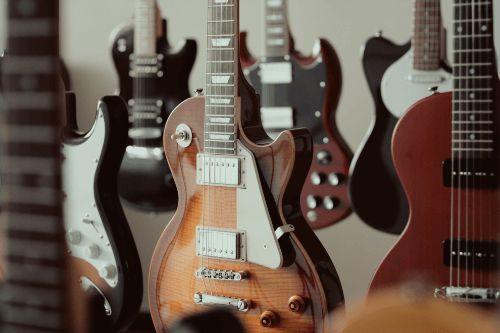 ヴィンテージギターとは？魅力や買取市場で人気が高いギターメーカーを紹介！