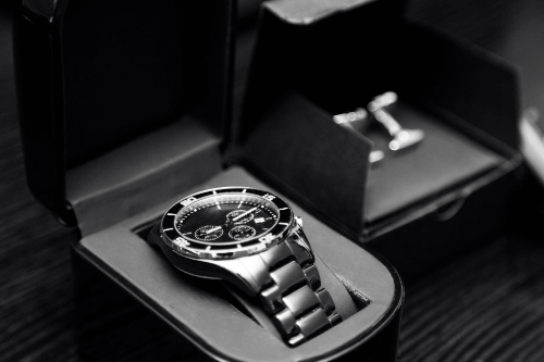 高級腕時計の各ブランドにおける付属品の特徴