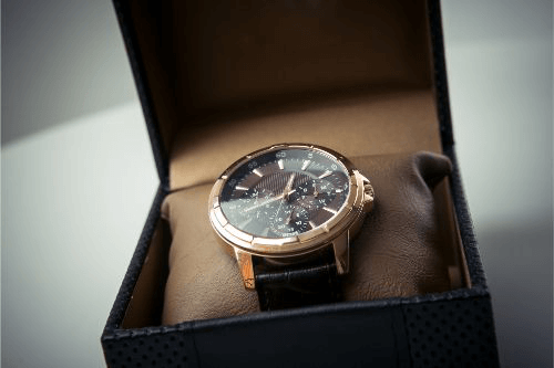 フランス発の高級時計「ベル&ロス」を高く売るコツとは？