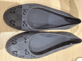 GUCCI ラバーシューズなど9点