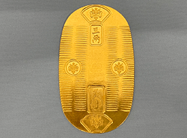 大量の旧硬貨、古紙幣がなんと